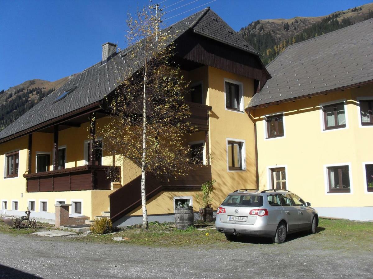 Ferienwohnungen Bianca Hasler - Stallbauer Pusterwald Bagian luar foto